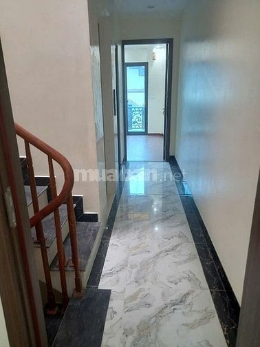🏠 Nhà đẹp ngõ 814 đường láng 46 m² x4,5 tầng .Giá đầu tư