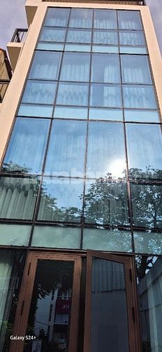 Cho thuê mặt phố nguyễn cơ thạch . Dt. 45 m2 *.6 tầng thang máy . Mới 