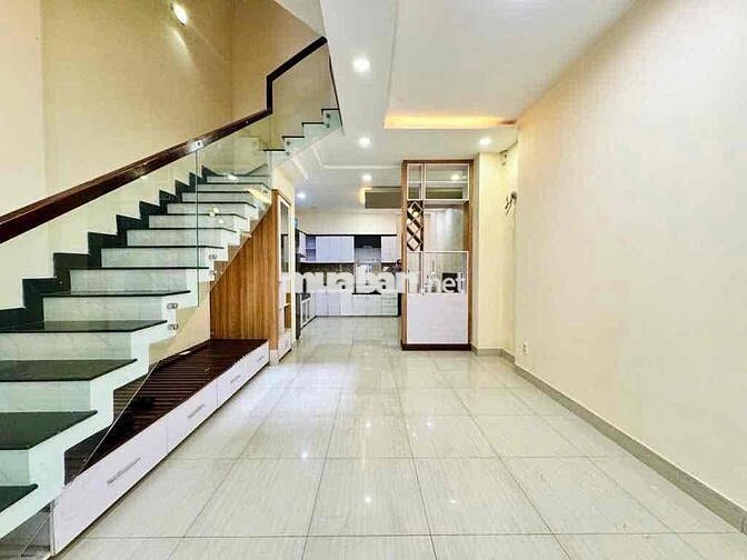 Nhà đẹp như biệt thự khu yên tĩnh chim hót líu lo, Gần mặt tiền ngay N