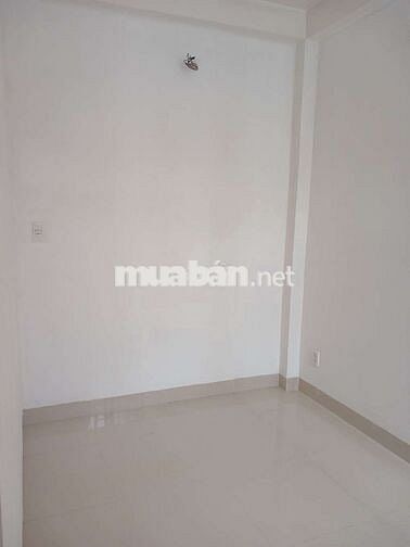 Phòng trọ 12 m2 đường Phan Văn Trị, P.Bình Thạnh