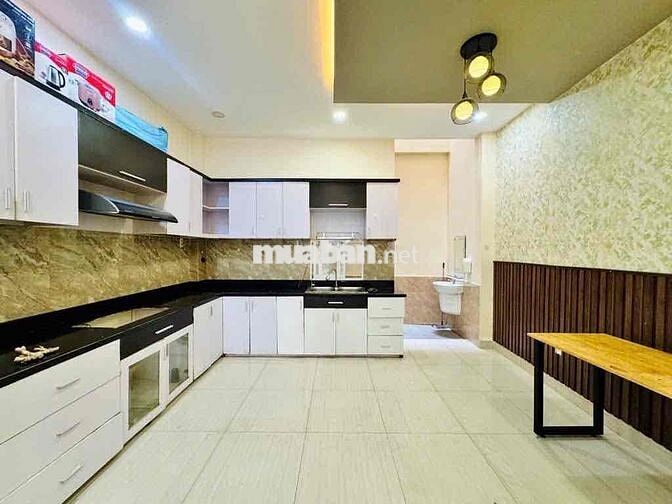 Nhà đẹp như biệt thự khu yên tĩnh chim hót líu lo, Gần mặt tiền ngay N