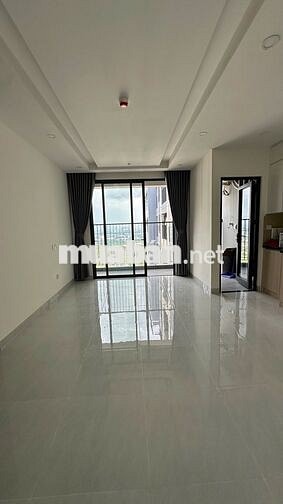 Cho thuê căn hộ 74m2 rộng view đẹp tầng cao thoáng mát 2pn2wc
