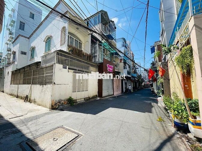 Bán nhà HXH Huỳnh Văn Bánh P13 Phú Nhuận,70m2,4.5x15, 2tầng,gía 13.5tỷ