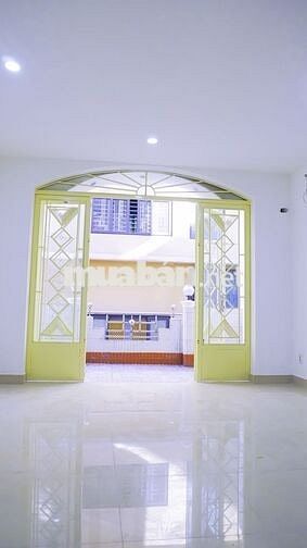 NHÀ 3 TẦNG QUẬN 5 – HẺM Ô TÔ, 2 MẶT THOÁNG TRƯỚC SAU, 5 PHÒNG – 4 WC