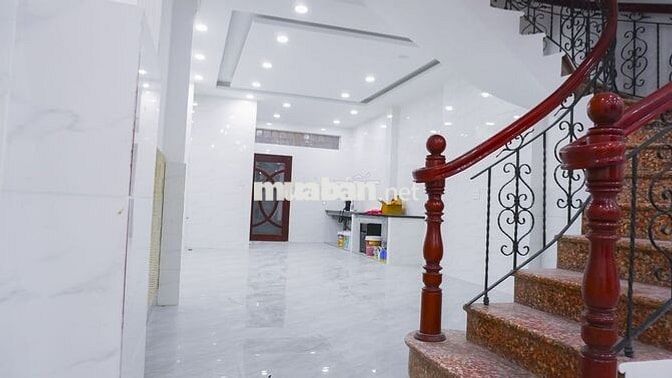 NHÀ 3 TẦNG QUẬN 5 – HẺM Ô TÔ, 2 MẶT THOÁNG TRƯỚC SAU, 5 PHÒNG – 4 WC