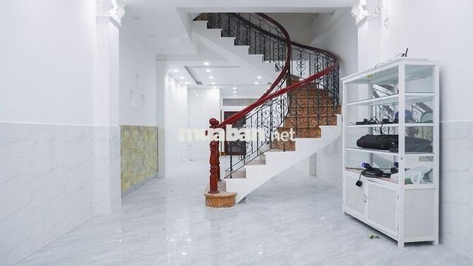 NHÀ 3 TẦNG QUẬN 5 – HẺM Ô TÔ, 2 MẶT THOÁNG TRƯỚC SAU, 5 PHÒNG – 4 WC