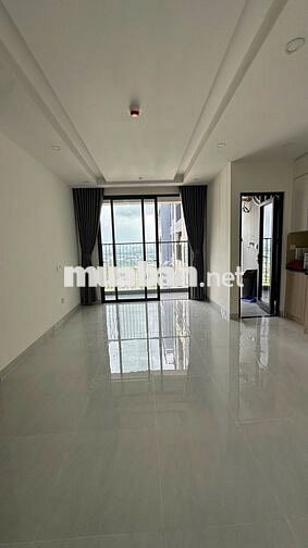 Cho thuê căn hộ 74m2 rộng view đẹp tầng cao thoáng mát 2pn2wc
