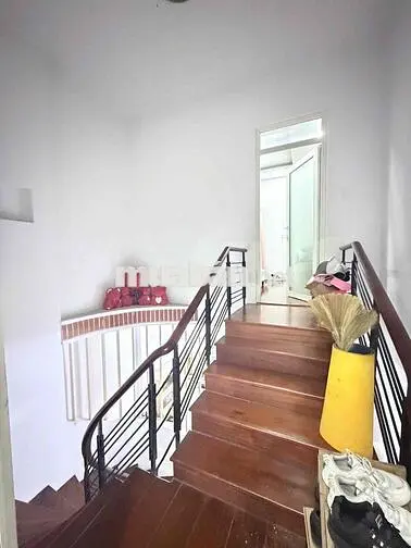 Hot, Bán gấp Nhà đẹp 2 Tầng Nguyễn Hữu Tiến Tân Phú, 56m2, hxh thông 5
