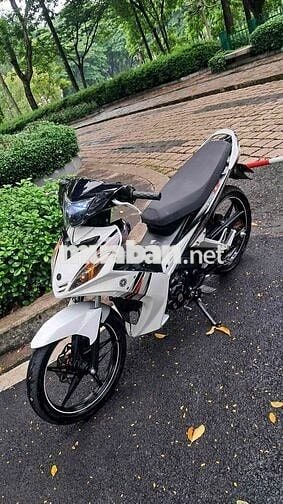 Yamaha Exciter 135 Trắng đen Tự động