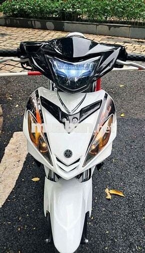 Yamaha Exciter 135 Trắng đen Tự động