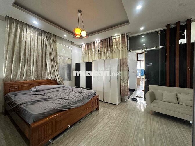 Cho thuê căn 1PN-2PN hơn 120m2 , Phòng bếp riêng, ban công sân vương