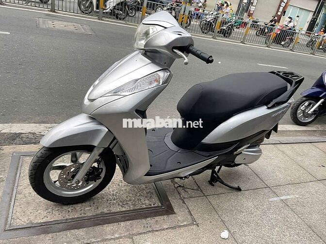 Honda Lead FI 2016 Bạc