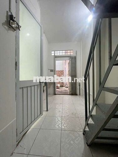 Nguyên căn hẽm xe hơi tận nhà chỉ 9tr5