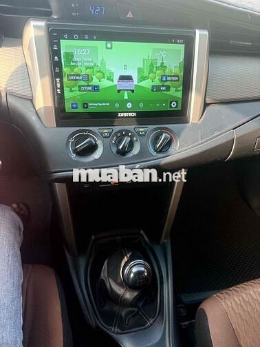 Toyota Innova 2018 Bạc