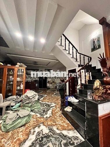 Nhà ngon Tân Phú, ngang khủng 6m, 8 phòng ngủ