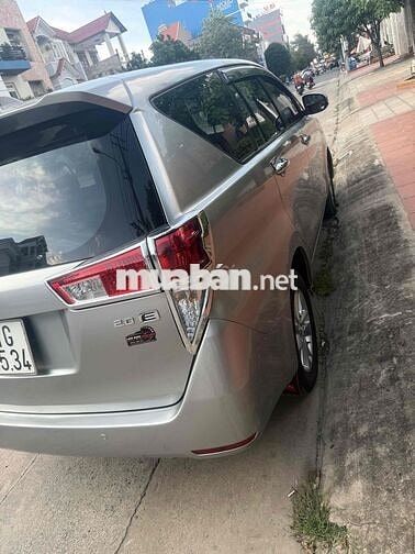 Toyota Innova 2018 Bạc