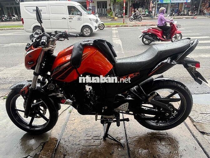 Yamaha FZ-S Cam đen