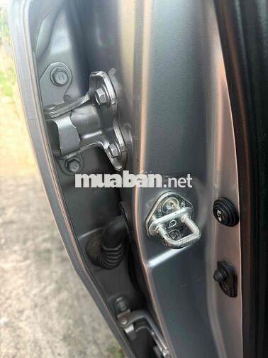 Toyota Innova 2018 Bạc
