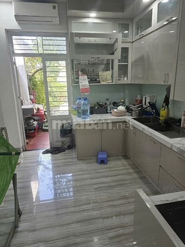  Bán nhà 3 tầng mặt tiền Núi Thành, gần cầu Trần Thị Lý