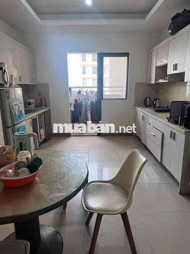 Cho thuê phòng trong căn hộ chung cư Đức khải quận 7( p. tân Mỹ)