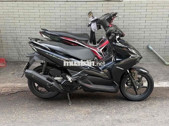 Airblade 4val . góp đưa trước 12tr nhận xe