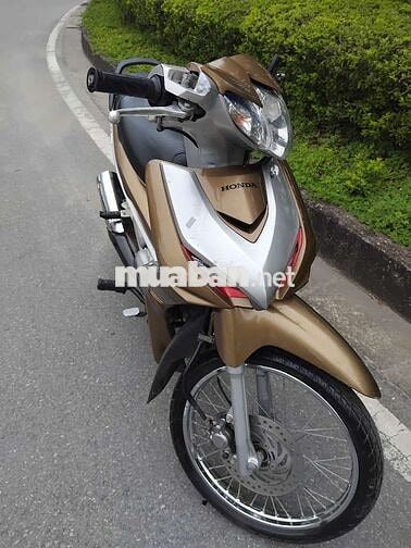 xe chính hãng honda.còn mới toanh như xe mới