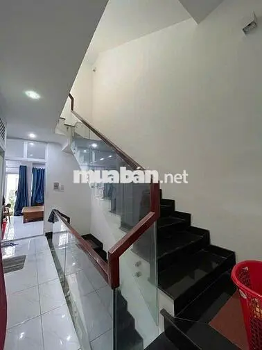 NHÀ 4PN - 4 LẦU CÁCH PHẠM VĂN ĐỒNG CHỈ 200M - CHUNG CƯ 4S LINH ĐÔNG 