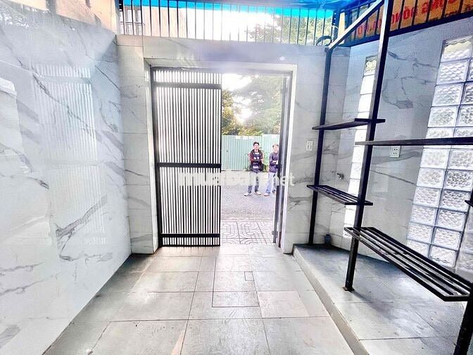 CĂN RIÊNG BIỆT 1 PHÒNG NGỦ TÁCH BẾP NGAY ĐẦM SEN ĐẠI HỌC BÁCH MHOA