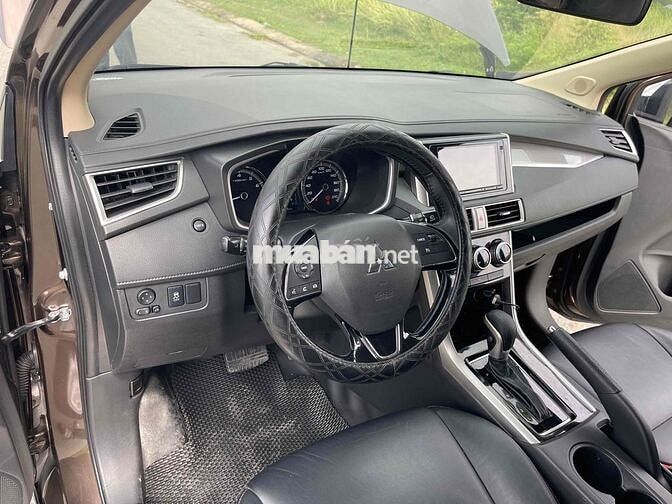 Mitsubishi Xpander 1.5AT 2020 số tự động
