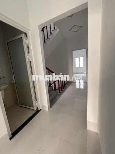 Cho thuê nhà mặt tiền Trần Hoàng Na - KDC 91B
