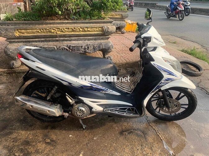 Suzuki Hayate Fi 2013 Trắng