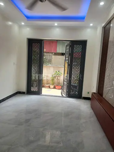  Cho thuê nhà Hồ Tùng Mậu .Cầu Giấy.DT 87 m²x2,5 tầng kinh doanh