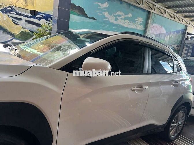 Hyundai Kona 2018 2.0 Tiêu chuẩn Trắng