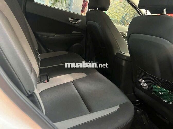 Hyundai Kona 2018 2.0 Tiêu chuẩn Trắng