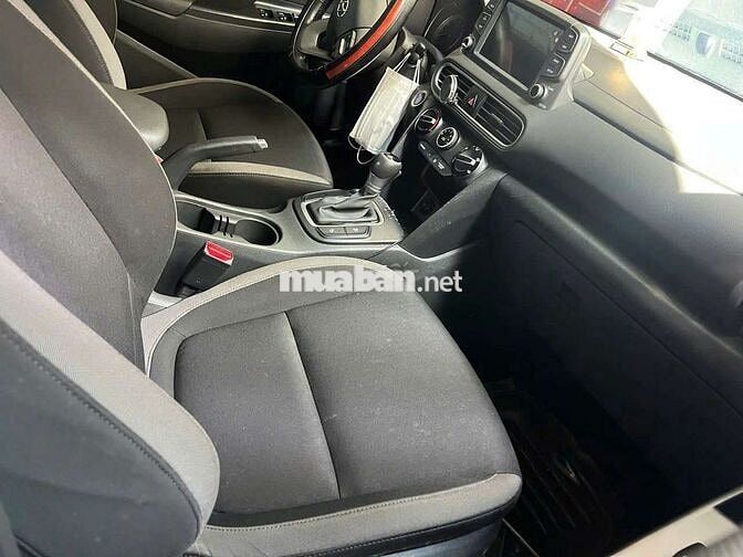 Hyundai Kona 2018 2.0 Tiêu chuẩn Trắng