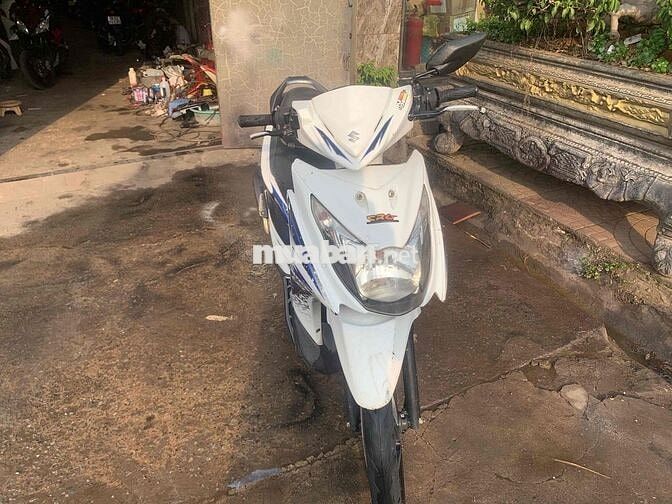Suzuki Hayate Fi 2013 Trắng