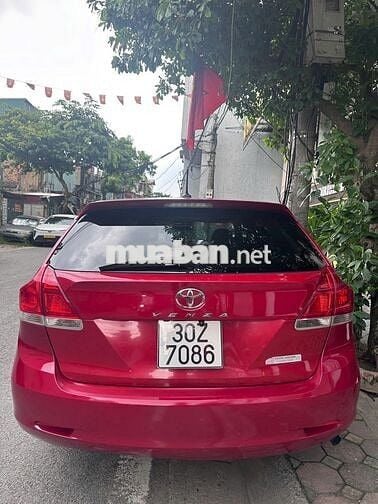 Toyota Venza 2009 Đỏ 10.000 dặm