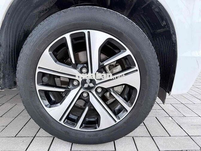 Mitsubishi Xpander 1.5AT 2019 Trắng 66000 km