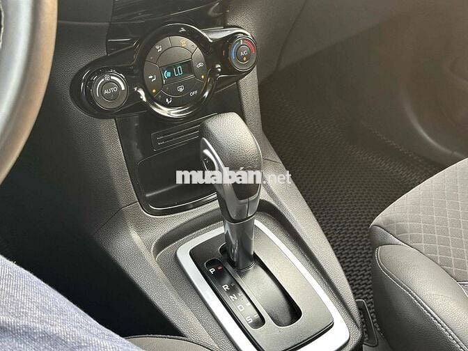 Bán Ford Fiesta số tự động 2016 bản cao cấp