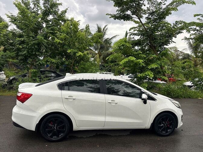 Kia Rio 2015 1.4L Tự động Trắng