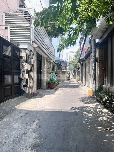 Gần Vòng Xoay Lê Đại Hành Q11 - Nhà mới 4 Tầng - 51m2 - 8 Tỷ