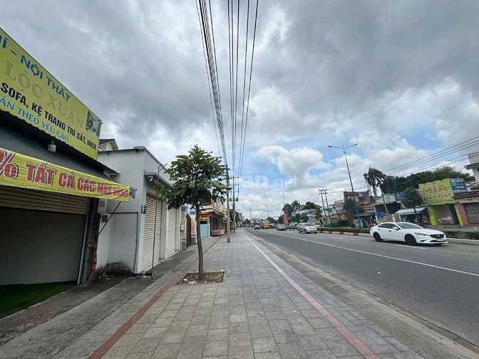 Cho thuê nhà nguyên căn, chủ thiện chí với vẻ có thể thỏa thuận lại. 