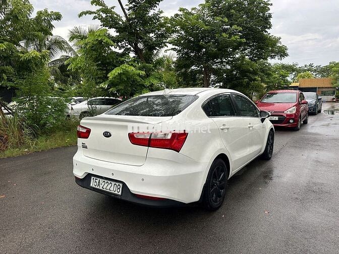 Kia Rio 2015 1.4L Tự động Trắng