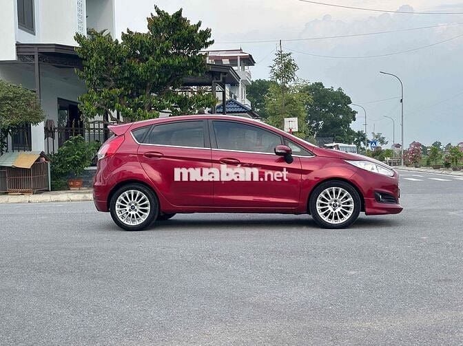 Bán Ford Fiesta số tự động 2016 bản cao cấp