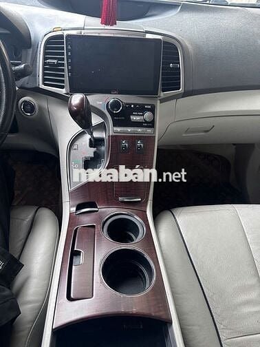 Toyota Venza 2009 Đỏ 10.000 dặm