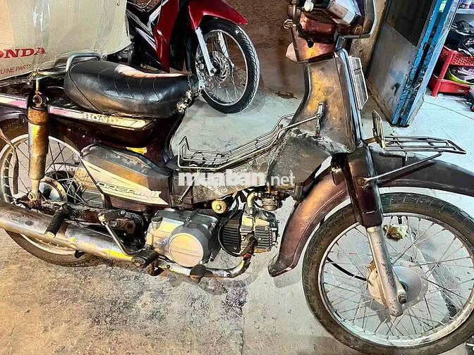 Honda Dream Thái Nâu