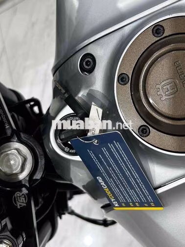 Husqvarna Vitpilen 401