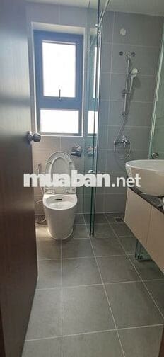 Pass 1 phòng Master 3.5tr trong căn 2PN2WC