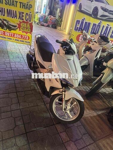 Honda Air Blade Trắng Đã qua sử dụng
