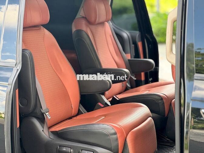 Kia Carnival Signature 2022 TẶNG ỐP SÀN GỖ CAO CẤP